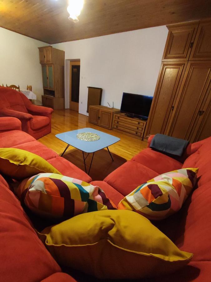 Family Hostel Pivka Eksteriør billede