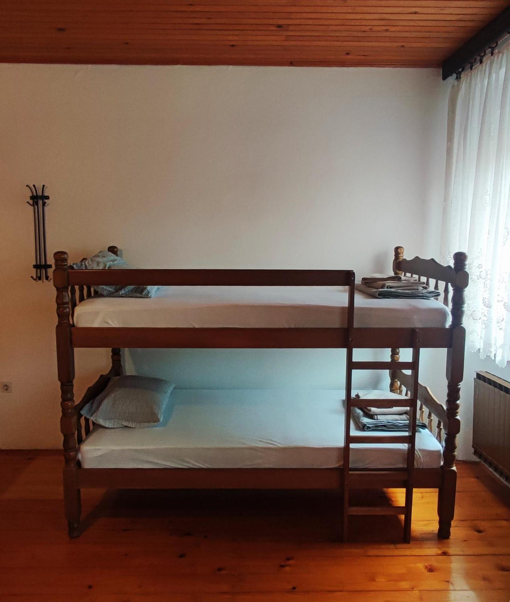 Family Hostel Pivka Eksteriør billede